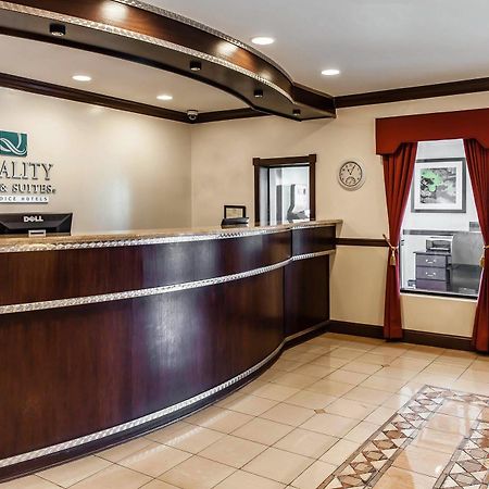 Comfort Inn & Suites Quakertown Bagian luar foto