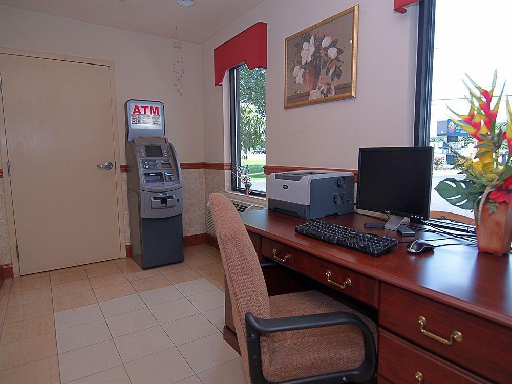 Comfort Inn & Suites Quakertown Bagian luar foto