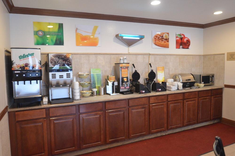 Comfort Inn & Suites Quakertown Bagian luar foto