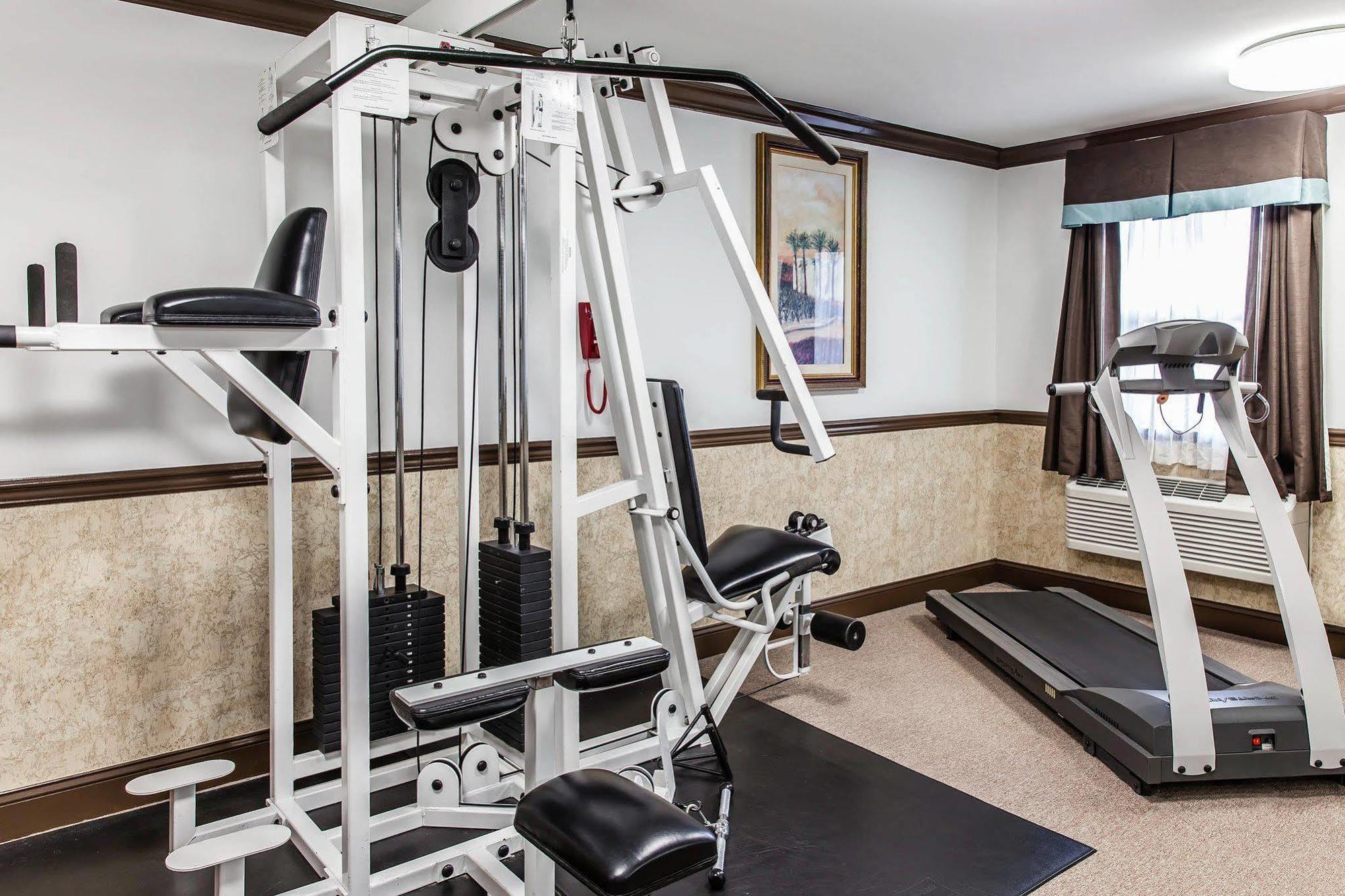 Comfort Inn & Suites Quakertown Bagian luar foto