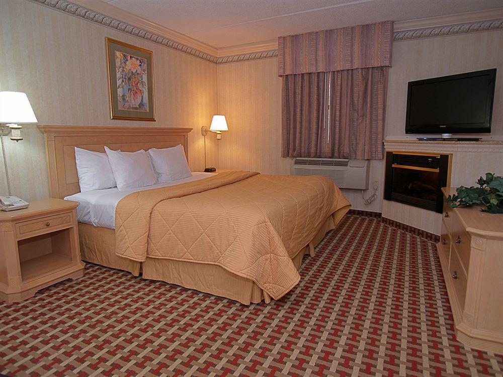 Comfort Inn & Suites Quakertown Bagian luar foto